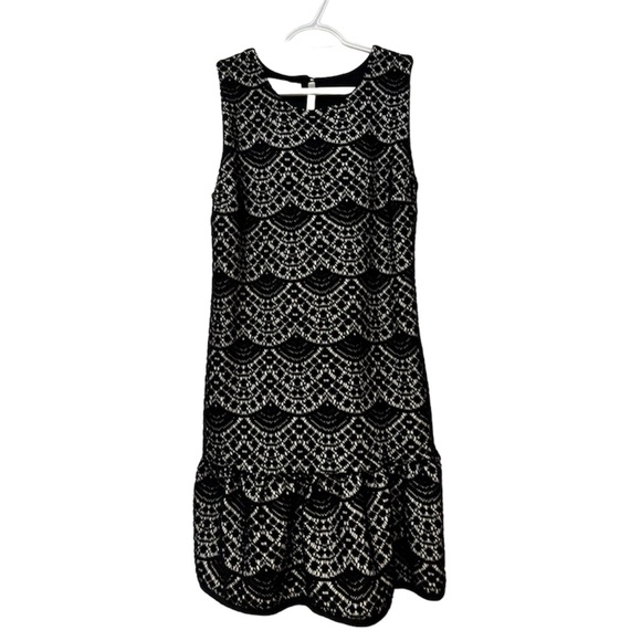 Rinascimento- Black and white knitted dress - Picture 1 of 4